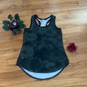Calia green floral Camo print tank size XS